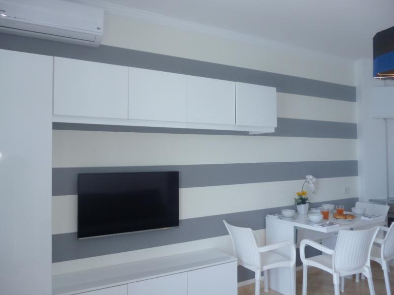Beautifull Holiday Apartment Larisa ซารานเดอ ภายนอก รูปภาพ