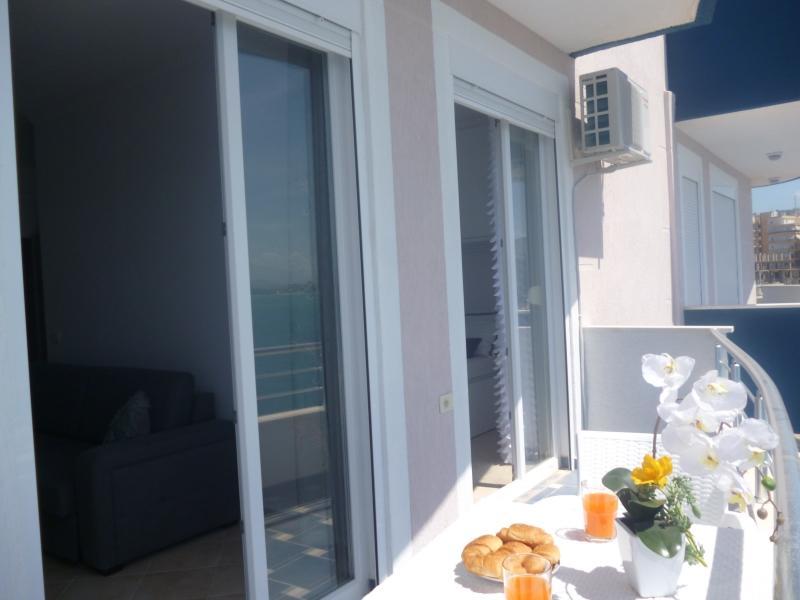 Beautifull Holiday Apartment Larisa ซารานเดอ ภายนอก รูปภาพ